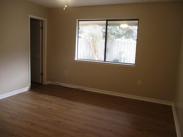 Building Photo - 700 Bay Dr