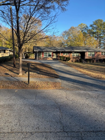 Building Photo - 8684 Bowden St