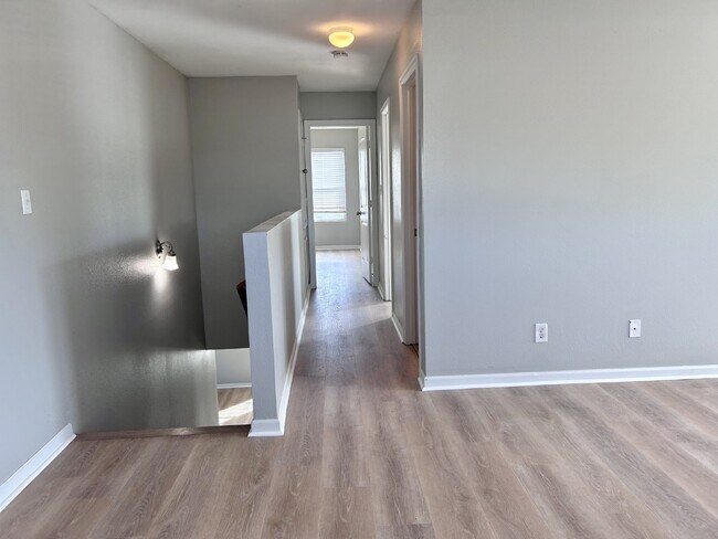 Building Photo - Coming soon!!! $500 off 1st month with 15 month lease!!! Magnificent 3 Bedroom in Madison
