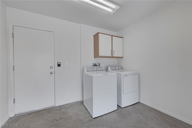 Building Photo - 8705 Prairie Hill Dr