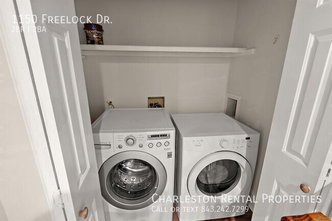 Building Photo - 1150 Freelock Dr