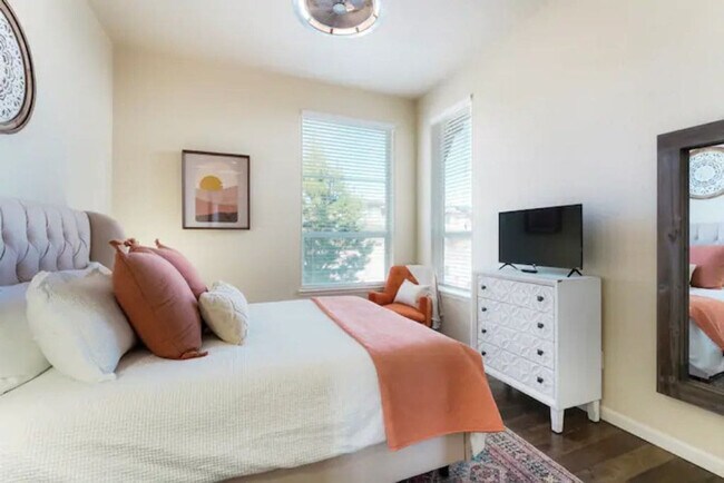 Building Photo - 9412 Joyce Way