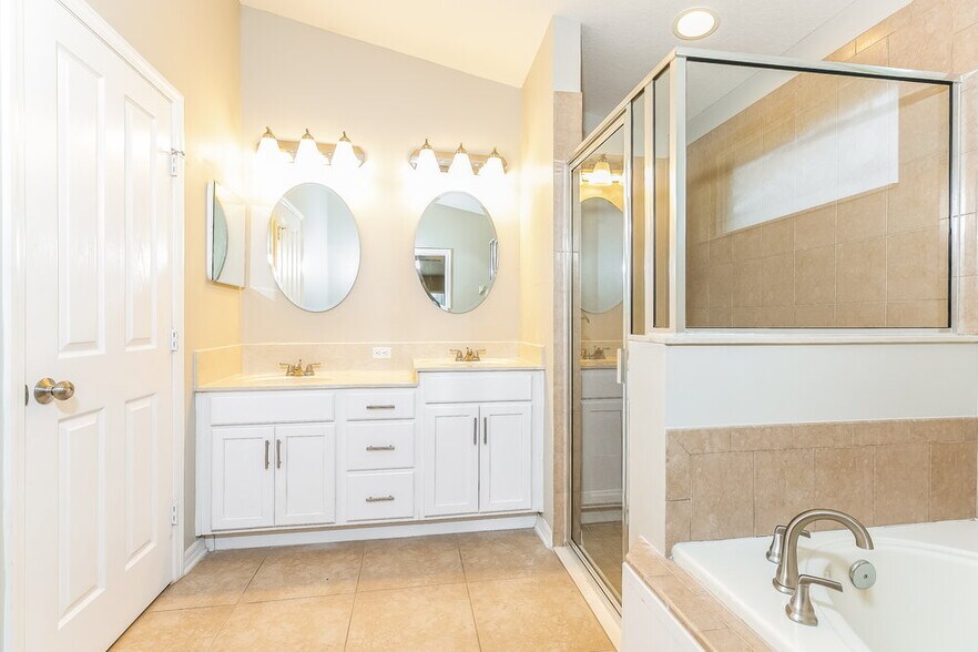 Building Photo - 947 Tramells Trail