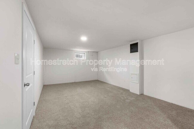 Building Photo - 1117 Athena Way