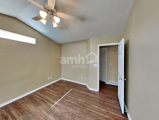 Building Photo - 628 N 540 W