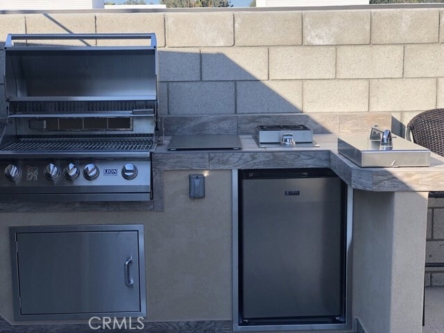 Building Photo - 980 N Biskra Rd