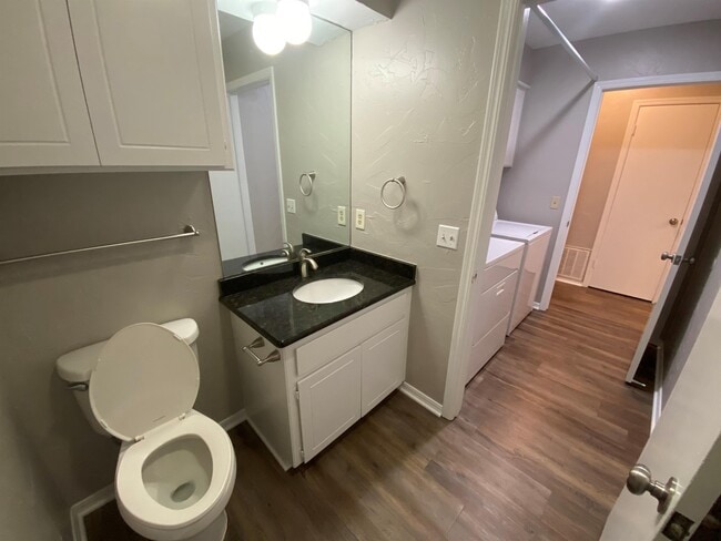 Building Photo - 10125 N Pennsylvania Ave