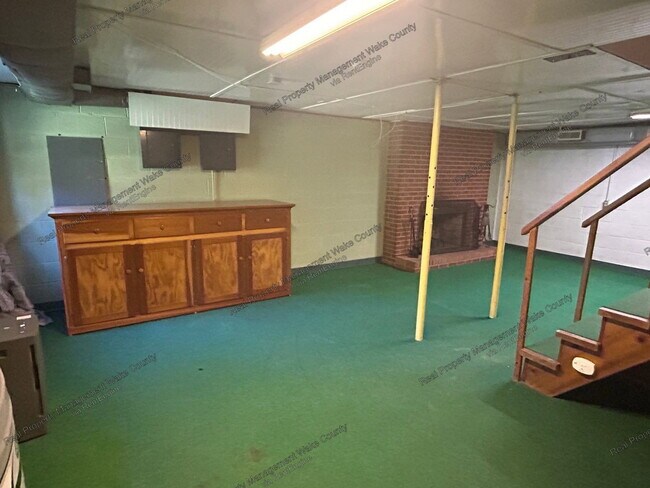 Building Photo - 7800 Penny Rd