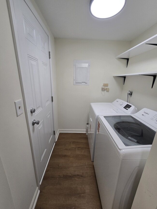 Building Photo - 118 Chaucer Ct