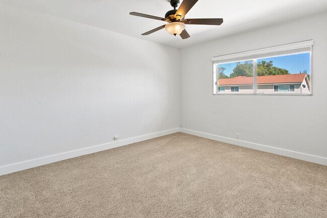 Building Photo - Upgraded Pool Home in Wonderful Mission Vi...