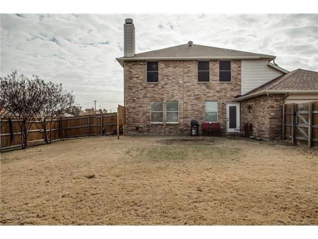 Building Photo - 2937 Jamestown Dr