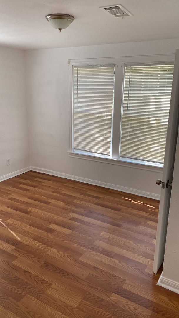 Building Photo - Gorgeous all renovated Home in Beaumont, TX!