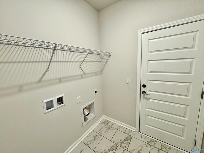 Building Photo - 14557 Mountain Strm Dr