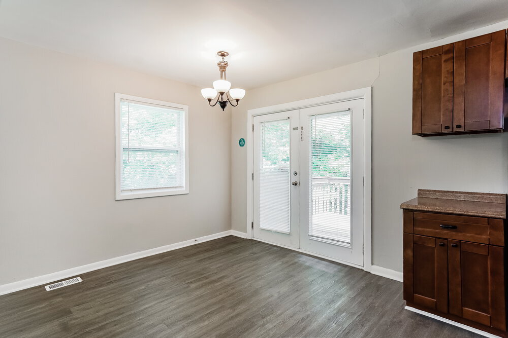 Building Photo - 748 Barclay Ln