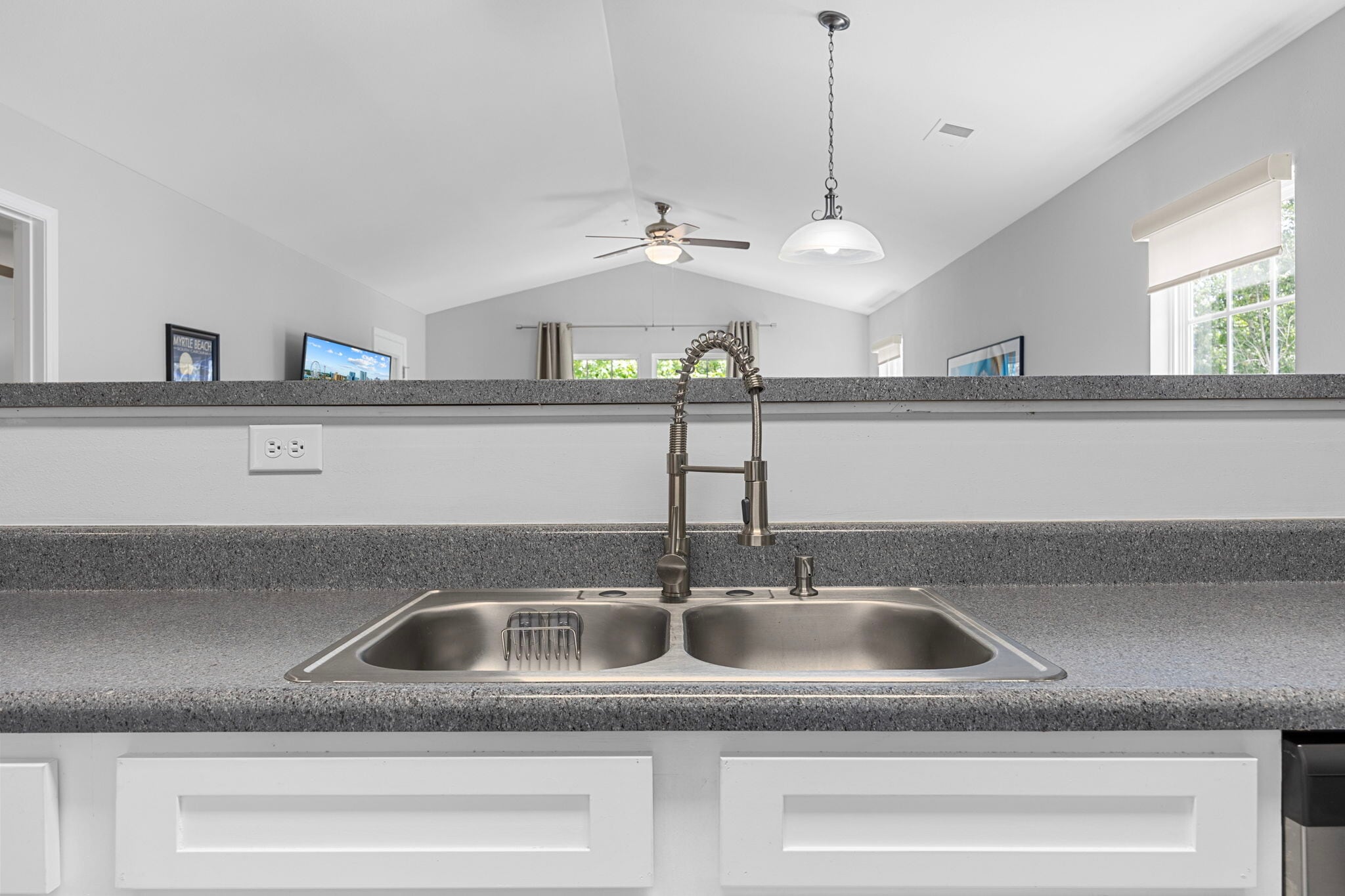 Building Photo - 1234 River Oaks Dr