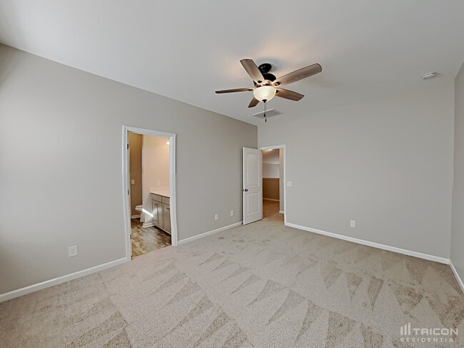 Building Photo - 152 Kingston Dr