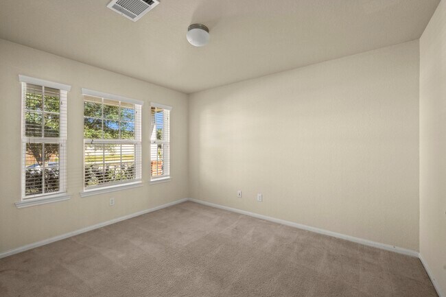 Building Photo - 18211 Palisade Rock Ct