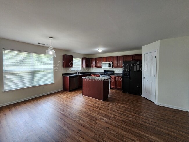 Building Photo - 2551 Wrangler Dr