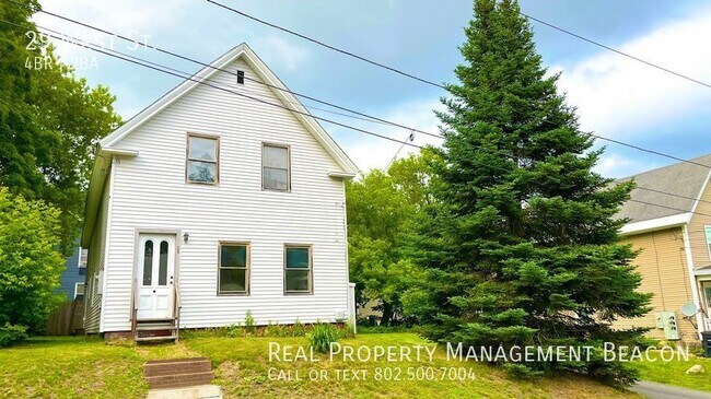 Building Photo - Newly renovated 4BR/3BA home Lebanon, NH $...