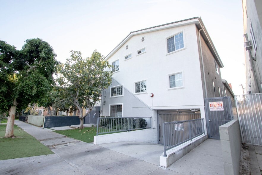 Primary Photo - 1817 Garfield Pl