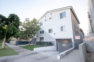Building Photo - 1817 Garfield Pl