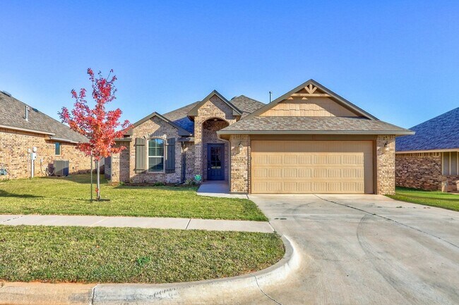 Building Photo - HOME AVAILABLE FOR LEASE