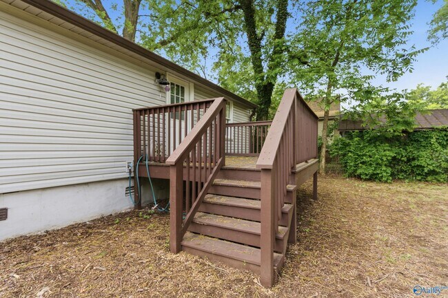 Building Photo - 208 Beirne Ave NW