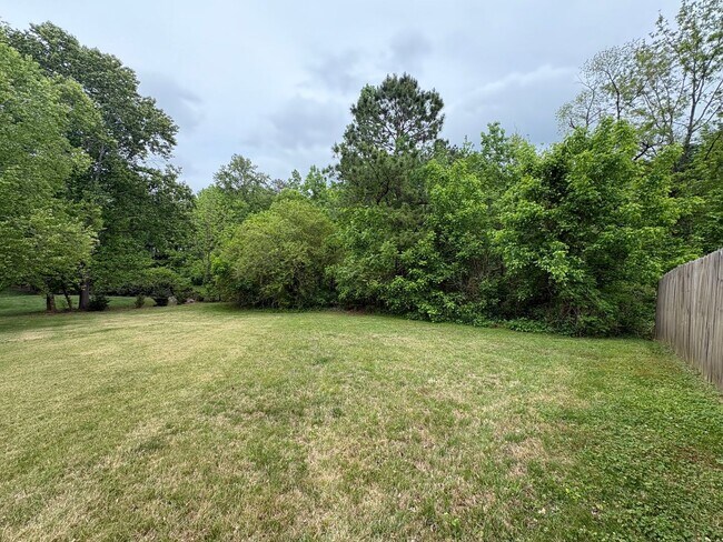 Building Photo - Beautiful 5 bedroom home in Cameron Estates!