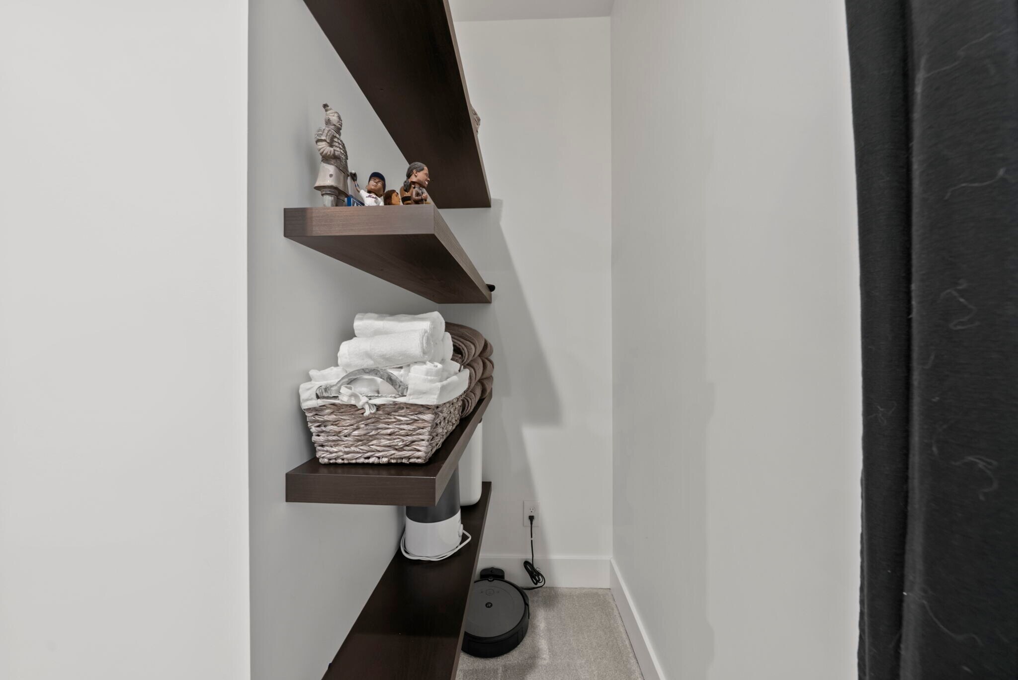 Building Photo - 1205 Hamlet St