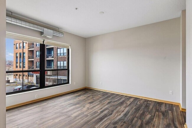 Building Photo - 4525 Park Commons Dr