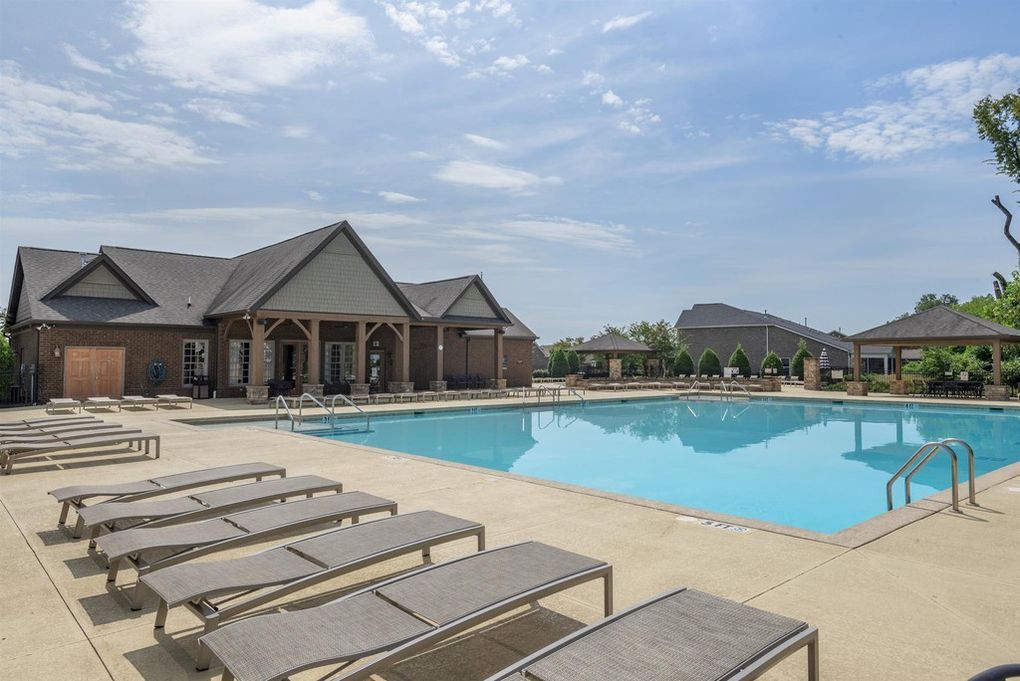 Building Photo - 1989 Stonewater Dr