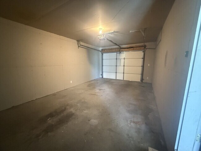 Building Photo - 2709 1st Ave