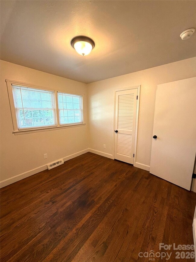 Building Photo - 4410 Brooktree Dr