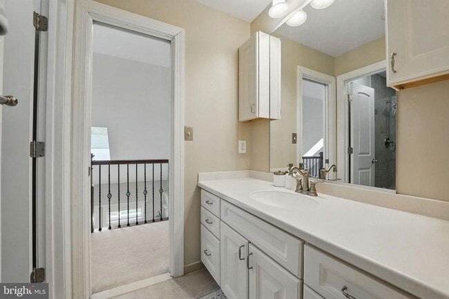 Building Photo - 10714 Kirkland Dr