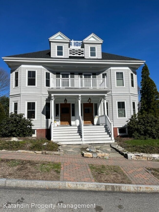 Building Photo - 3 br, 1.5 bath House - 41 Beacon Street