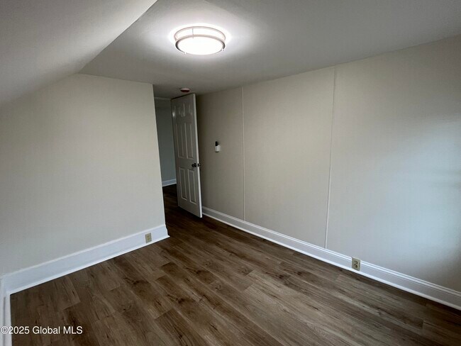 Building Photo - 2680 NY-43