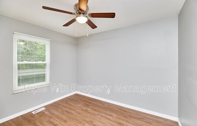 Building Photo - 1661 Rishon Hill Dr