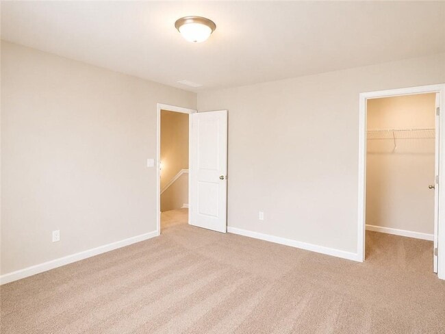Building Photo - 123 Mill Pond Ln