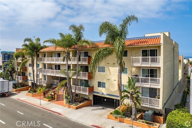 Building Photo - 1707 Pacific Coast Hwy