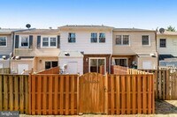 Building Photo - 14625 Earlham Ct