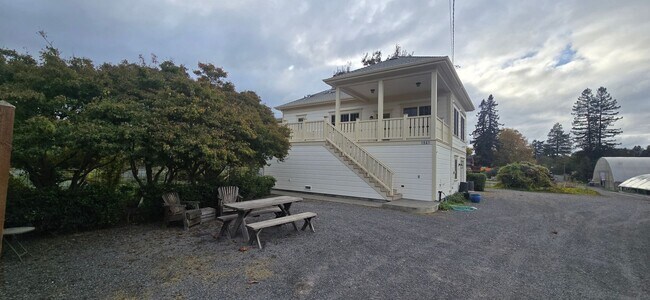 Primary Photo - Beautiful Home With Incredible Views