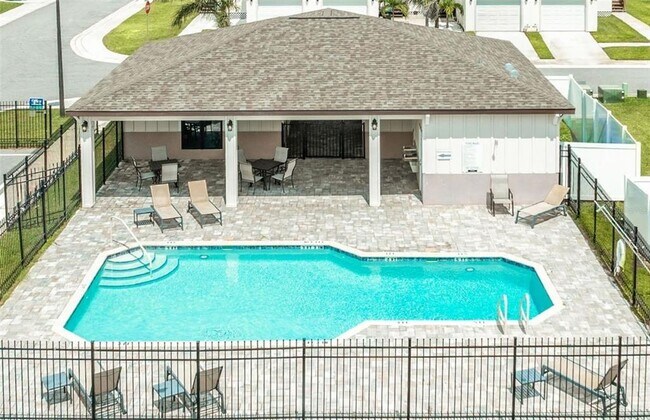 Building Photo - 2101 Sebring Pl