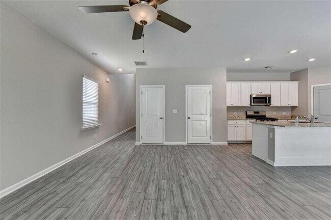 Building Photo - 125 Osprey Overlook Dr