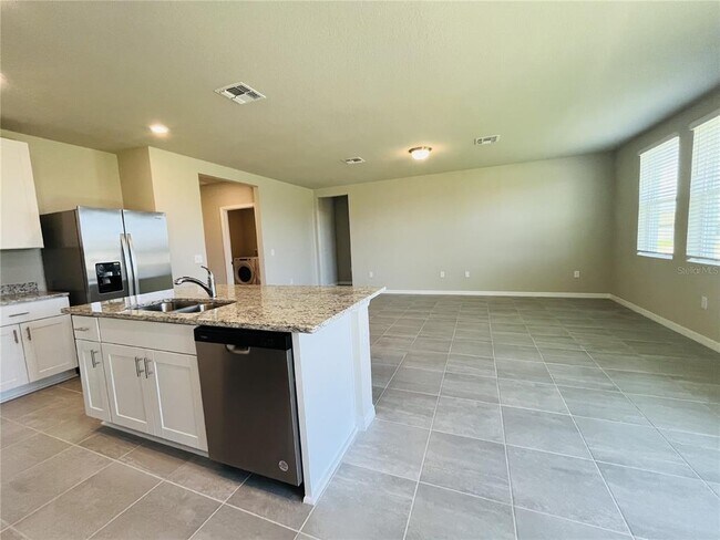 Building Photo - 1061 Oak Vly Dr
