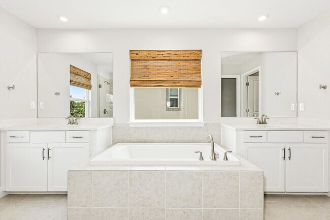 Building Photo - 5741 Grand Sonata Ave