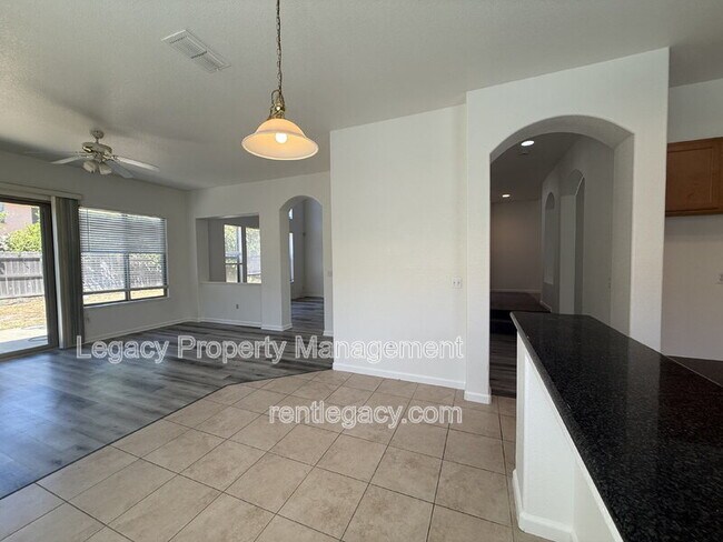 Building Photo - 4312 Accordion Wy