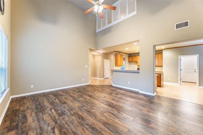 Building Photo - 1317 Sundrop Cove