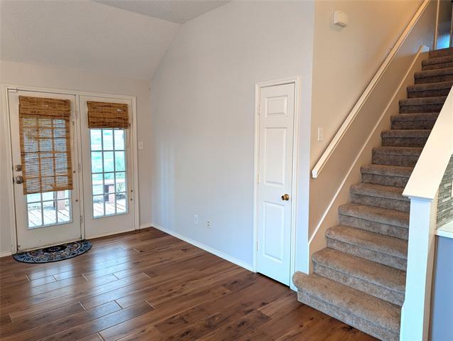 Building Photo - 528 Timber Way Dr