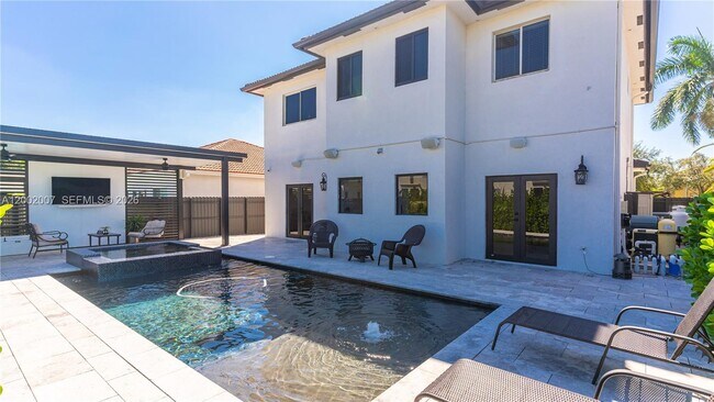 Building Photo - 15817 SW 138th Terrace