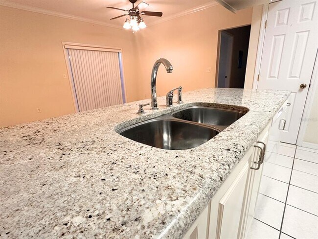 Building Photo - 1401 Eagle Pond Dr